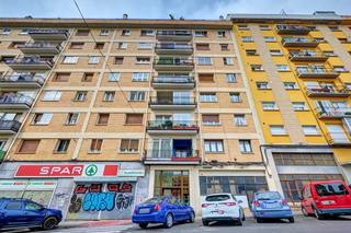 Pis  Burlada-burlata - hilarión eslava 16. Amplio piso 3 dormitorios con ascensor