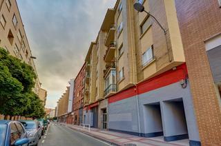 Pis  Ansoáin - canteras 8. En pleno corazón de la ansoain, presentamos esta luminosa y tran
