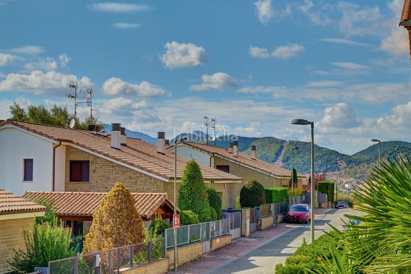 Foto 44c509c3-5bfb-4478-9a99-42114f43fe6e. Haus mit heizung parking pool in Iza