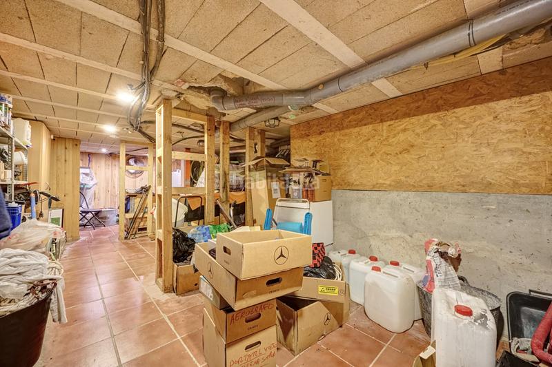 Foto 52224643-0dd8-4f31-8df9-b3dc06c08d76. Haus mit heizung parking pool in Iza