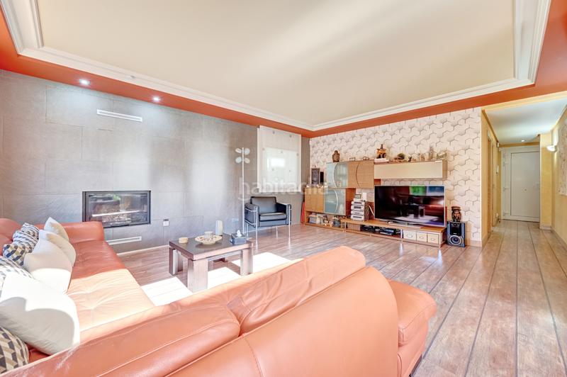 Foto 6eced832-2e23-41a0-b2a9-e5e2a8fe6212. Haus mit heizung parking pool in Iza