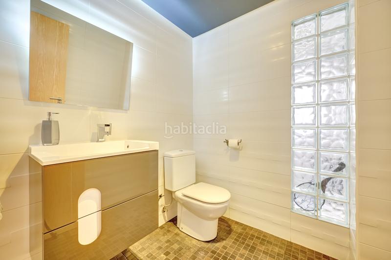 Foto 876c298d-f806-4601-9baf-ca910b01a652. Haus mit heizung parking pool in Iza