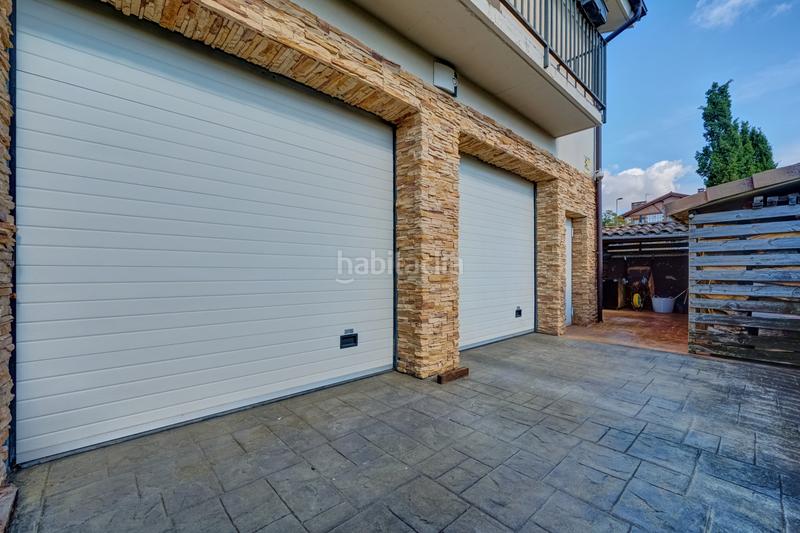 Foto 96f7380f-8352-4964-8560-c816494a2894. Haus mit heizung parking pool in Iza