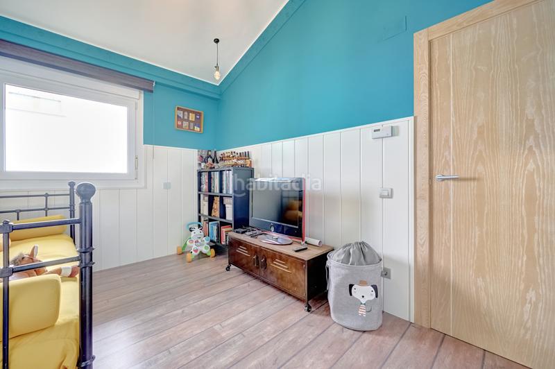 Foto ba44fb88-8401-436d-bf55-dd973ff911d9. Haus mit heizung parking pool in Iza