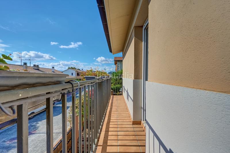 Foto cb5e5a94-bc3f-4ca0-bcc3-d42f5b9092d7. Haus mit heizung parking pool in Iza