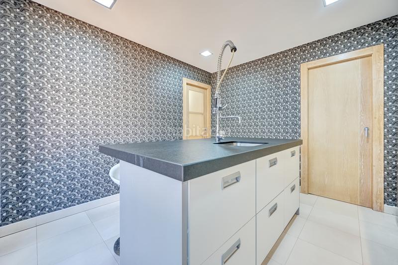 Foto f11f0f6b-339d-4e45-9a96-38da3adb59ca. Haus mit heizung parking pool in Iza