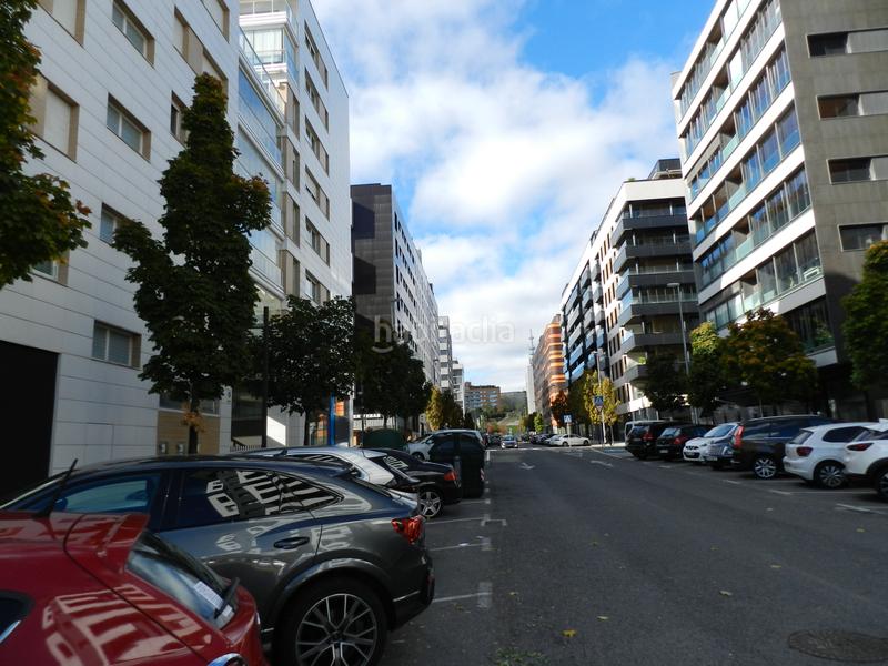 Foto 6c365404-3f3a-4ef7-a2d3-8d63a37a2633. Posto auto in pamplona-iruña - avenida cataluña 8 in Santa Coloma de Gramenet