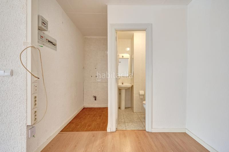 Foto b3b91d77-832d-4bd8-8827-68c5fea7a293. Geschäftsraum in Burlada