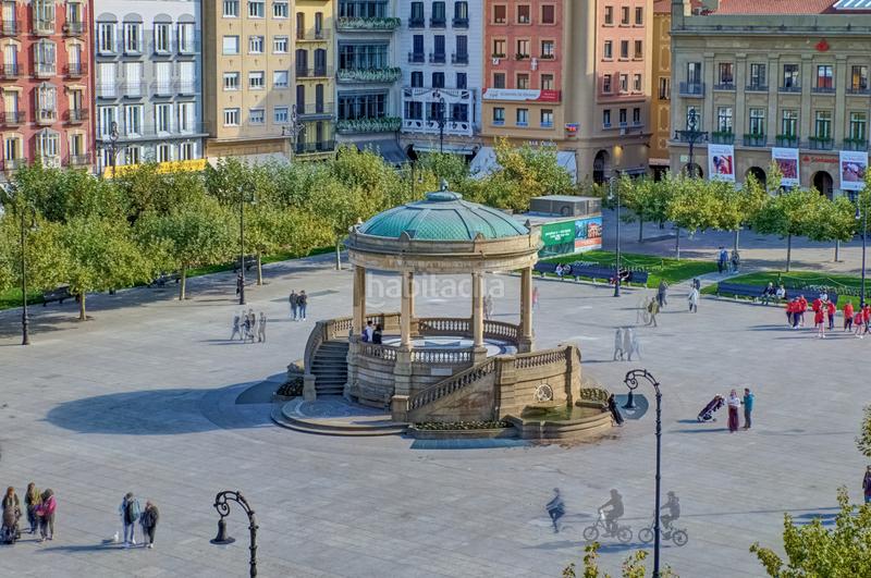 Foto 043795bb-4960-4afb-a4fc-8c8e5cc4cd3b. Pis amb calefacció a Casco Antiguo Pamplona / Iruña