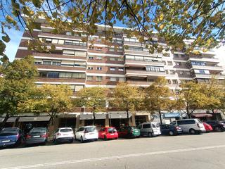Lloguer Pis a Pamplona-iruña - calle monasterio de urdax 30. Luminoso piso con terraza y garaje en san juanpamplona