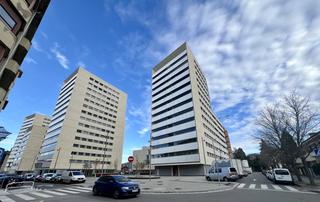 Location Local commercial à Pamplona-iruña - plaza salesianos 11. Local comercial en plaza salesianos