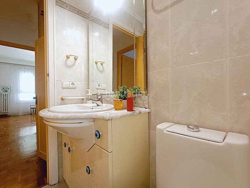 Foto 257e5277-d8a4-413c-bc82-8ab7bd218973. Rent flat in barañain - calle plaza de los olmos 1 in Barañáin / Barañain