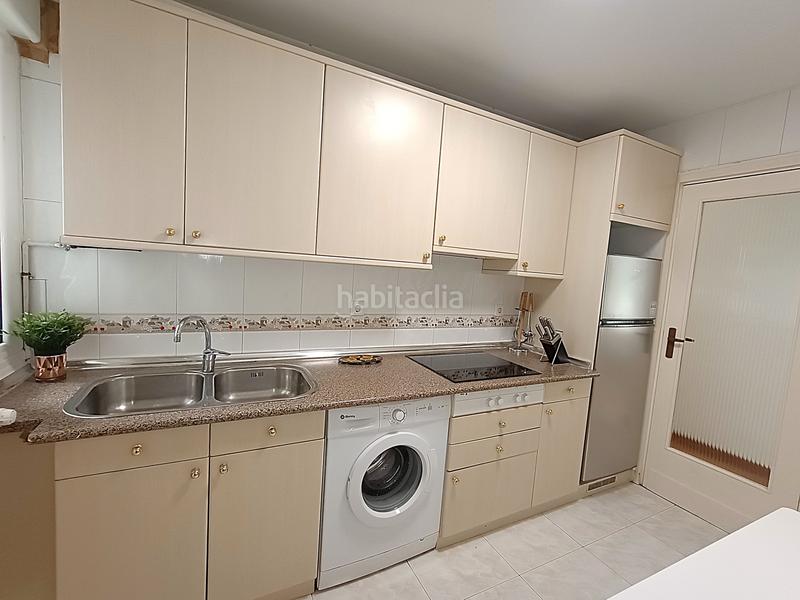 Foto a6b8c399-05af-4d82-9635-93cd2a076275. Rent flat in barañain - calle plaza de los olmos 1 in Barañáin / Barañain