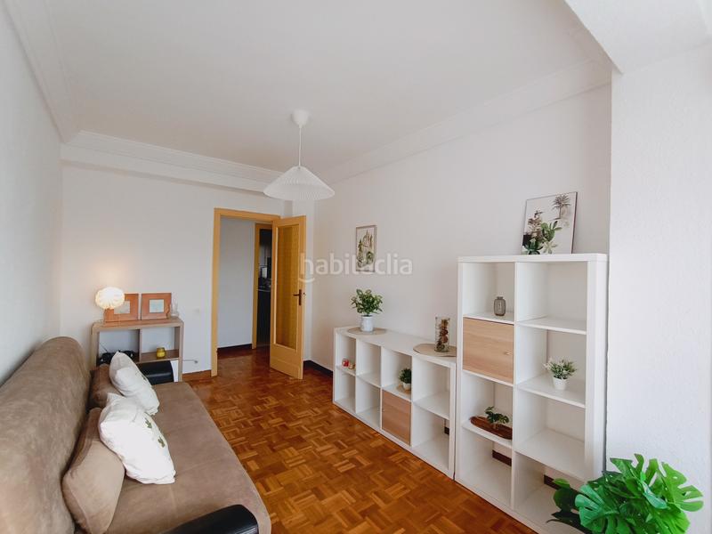 Foto b5219895-c87c-4f77-b18f-63f5d9129554. Rent flat in barañain - calle plaza de los olmos 1 in Barañáin / Barañain