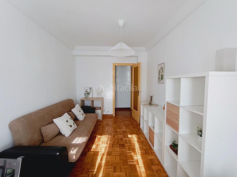 Foto ba3d332a-45fa-4af1-9486-86b1f74f6ce1. Rent flat in barañain - calle plaza de los olmos 1 in Barañáin / Barañain