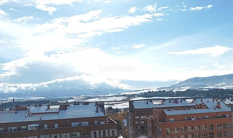 Foto d9d40ba3-5b8c-40c6-940c-adb8c235d779. Rent flat in barañain - calle plaza de los olmos 1 in Barañáin / Barañain