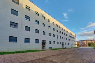 Ático  Pamplona-iruña - c/francisco sáenz de oiza  4. pamplona-iruña. 10024 el hogar de tus sueños te espera en euntzetxiki   luz, amp