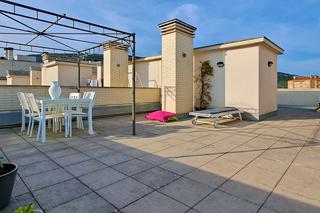 Dachwohnung  Pamplona-iruña - c/francisco sáenz de oiza  4. pamplona-iruña. 10024 el hogar de tus sueños te espera en unzutxiki   luz, ampli