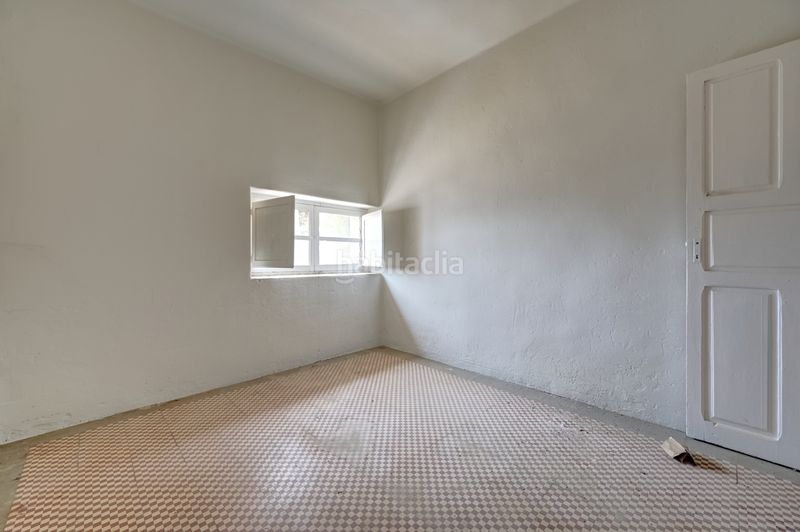 Foto c735395c-775c-4ac5-aa5f-c8d81a1be8ce. Local comercial a Miranda de Arga