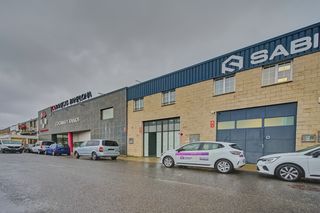 Capannone industriale in Aranguren