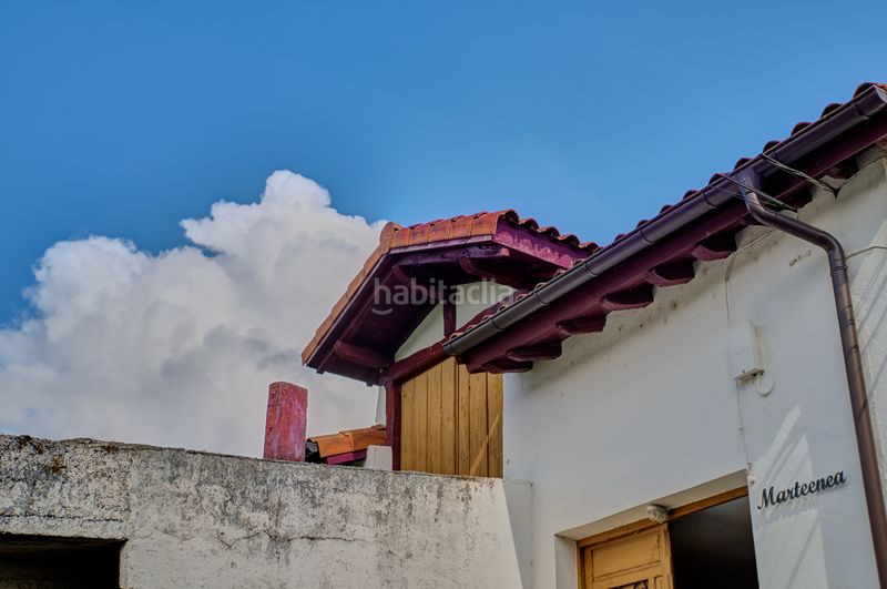 Foto bfcdd643-8fc5-4e91-8129-65fa3abf4113. Casa amb calefacció a Larraun