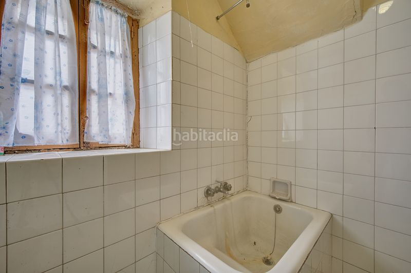 Foto e93e3d41-cf94-4921-956d-41e87904727a. Casa amb calefacció a Larraun
