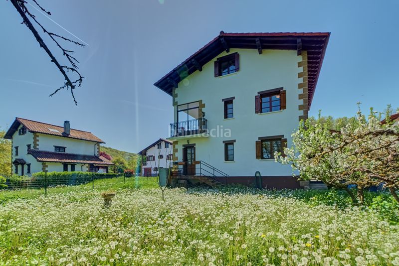 Foto 1284ba4c-6883-46d9-8a5b-a00487f0793e. Casa amb calefacció aparcament a Ultzama