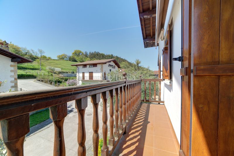 Foto 1fa266ad-e606-4a85-b7f1-6d6a9c929b56. Casa amb calefacció aparcament a Ultzama
