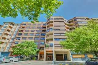 Appartement  Pamplona-iruña - pintor crispin. En el vibrante barrio de iturrama, en pamplonairuña, se encuentr