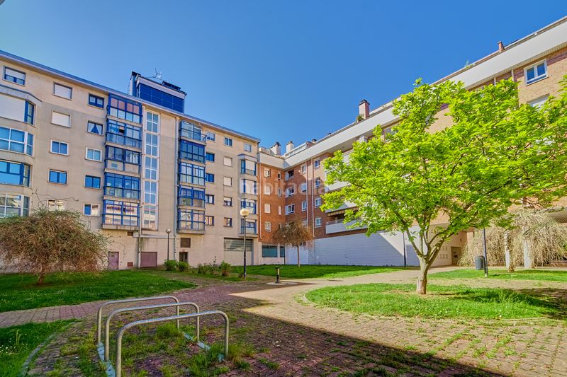 Foto 664bb9fb-2873-4238-9cf8-a58c700bc7ed. Pis amb calefacció aparcament a Barañáin / Barañain