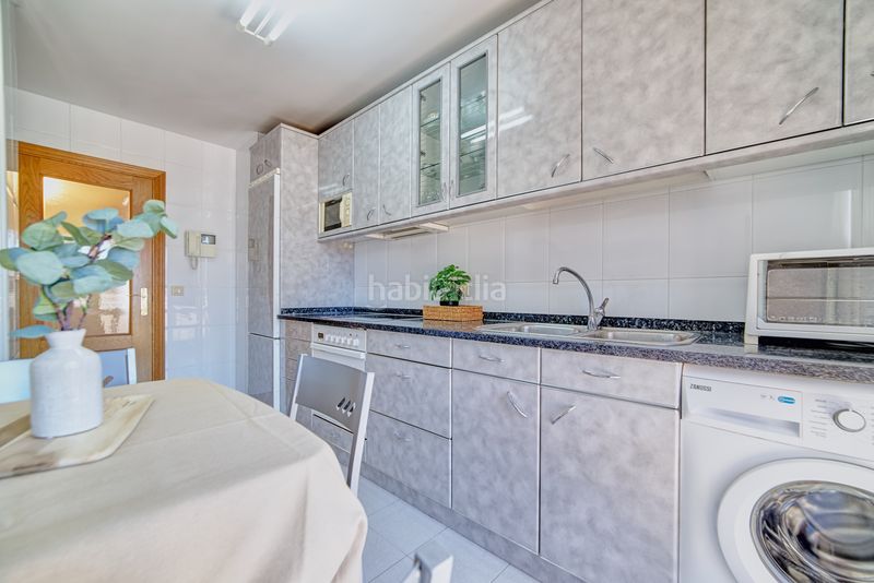 Foto bcf2917f-2538-45ff-8709-f369416e7a39. Pis amb calefacció aparcament a Barañáin / Barañain