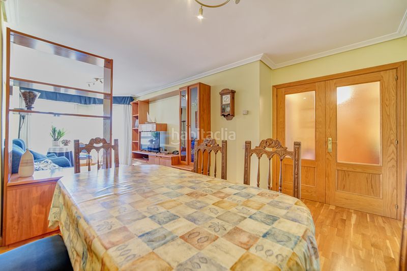 Foto f95a9e28-6dfb-40de-9f95-eb1991f10b65. Pis amb calefacció aparcament a Barañáin / Barañain