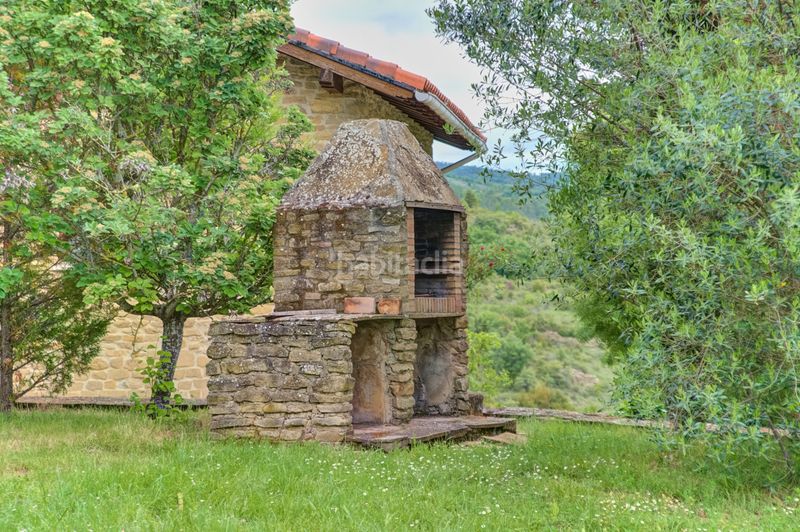 Foto bbbbfd19-4831-4c80-9c15-5a4134cdc1d2. Casa amb calefacció aparcament a Leoz