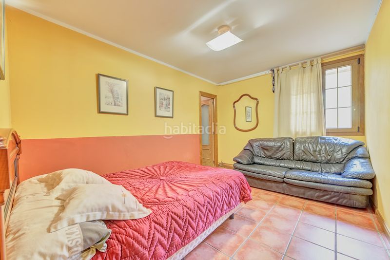 Foto d24f67ee-8a44-4277-8a83-d615e382ec89. Casa amb calefacció aparcament a Leoz