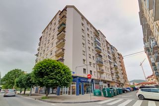 Appartement  Burlada-burlata - calle villa de lanz 4. Piso en burlada con vistas tres habitaciones