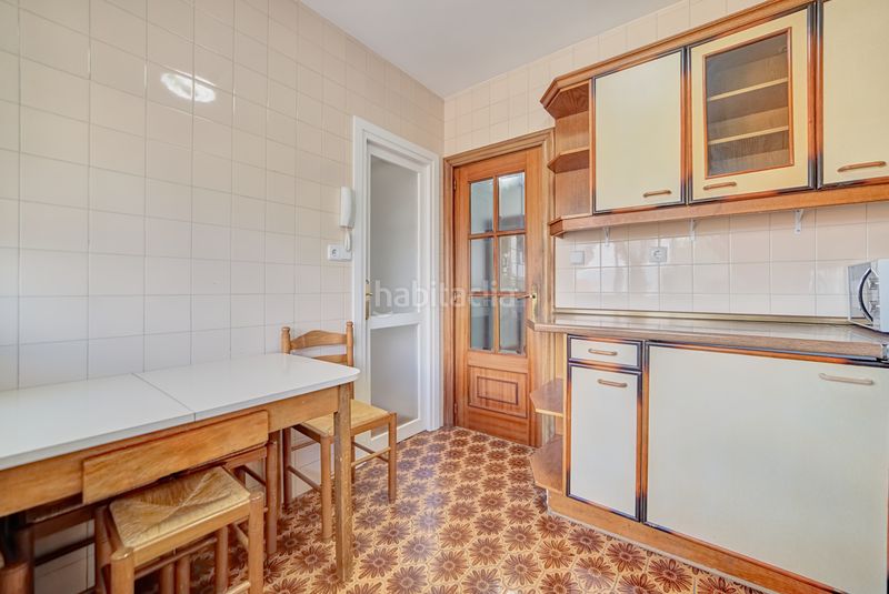 Foto 04ece5c0-8b23-42d0-b046-ea3a36513269. Piso en plaza pio baroja 6 no hay duda de que mendebaldea tiene algo especial, ya que es uno de los barrios más cotizados de la vieja iruña y cuenta con todo en Pamplona / Iruña