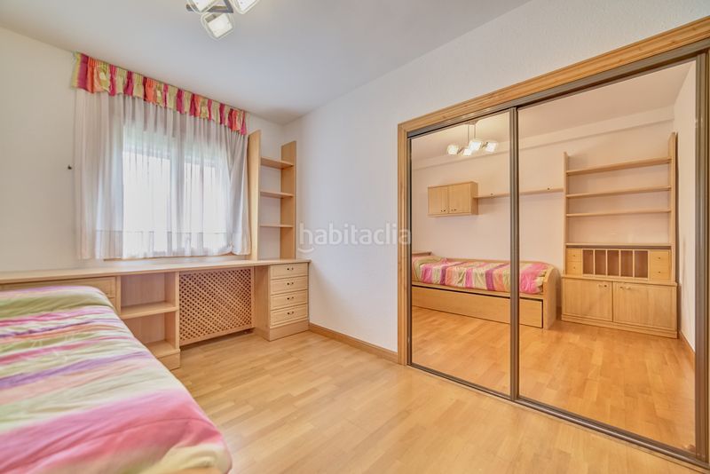 Foto 6a756b44-08be-4487-8065-2bd4861835c8. Piso en plaza pio baroja 6 no hay duda de que mendebaldea tiene algo especial, ya que es uno de los barrios más cotizados de la vieja iruña y cuenta con todo en Pamplona / Iruña