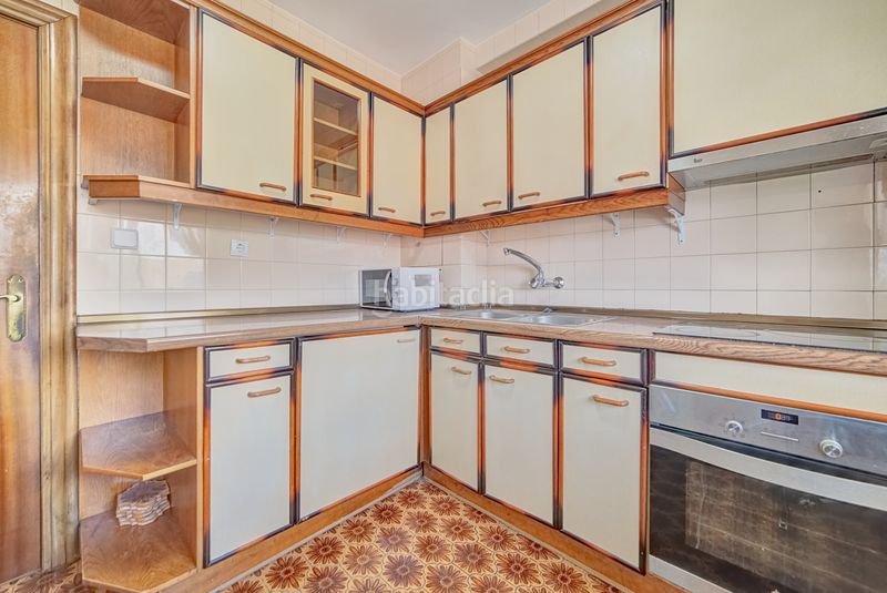 Foto 9a1583ef-9656-47c1-8580-5b3c65ba6ba8. Piso en plaza pio baroja 6 no hay duda de que mendebaldea tiene algo especial, ya que es uno de los barrios más cotizados de la vieja iruña y cuenta con todo en Pamplona / Iruña