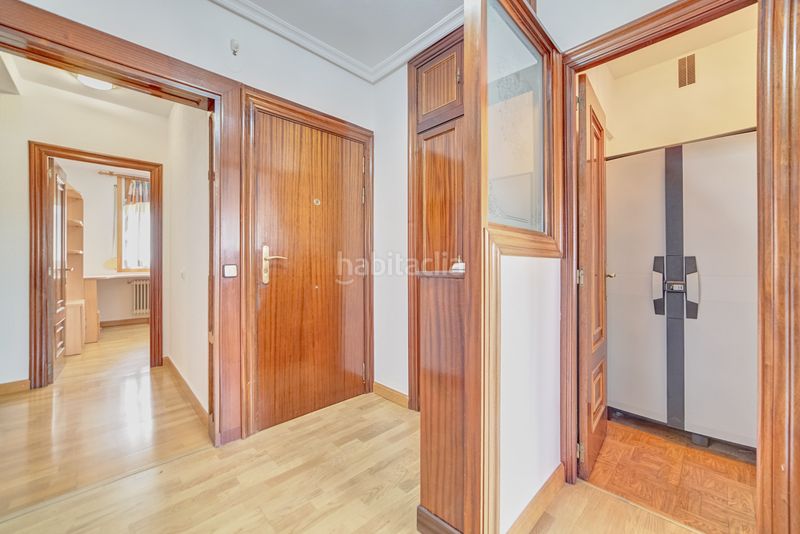 Foto cf0c60ae-197a-4f9c-8510-344df2b29a16. Piso en plaza pio baroja 6 no hay duda de que mendebaldea tiene algo especial, ya que es uno de los barrios más cotizados de la vieja iruña y cuenta con todo en Pamplona / Iruña