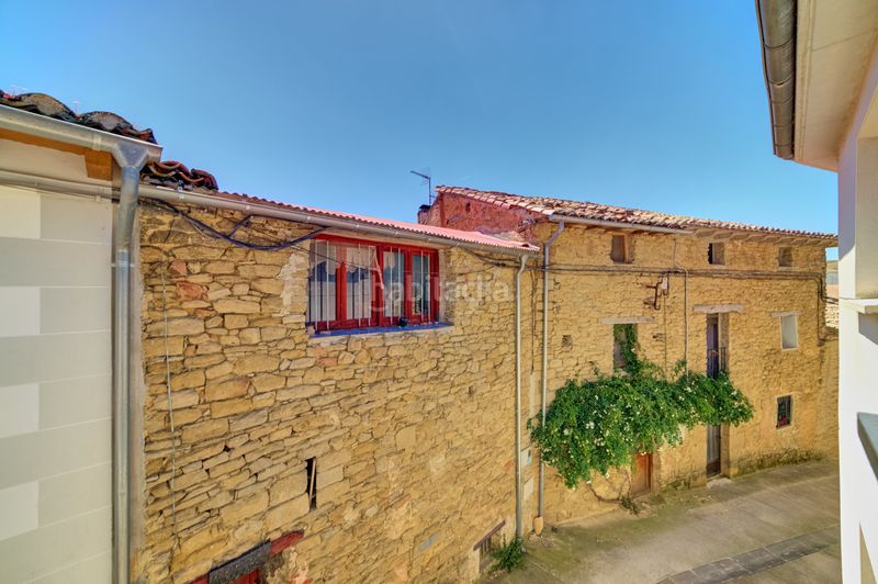 Foto 5d037fe0-97c2-40d0-b42c-86076eaf13f8. Casa a villanueva de Yerri - san cristobal 2 a Yerri