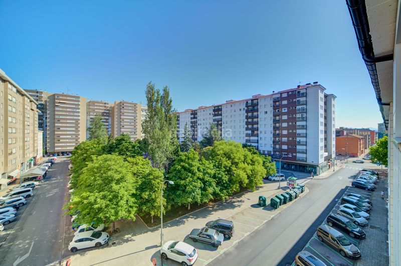 Foto a4939b5e-0135-4ed7-9552-2771b9cc0627. Pis amb calefacció a Barañáin / Barañain