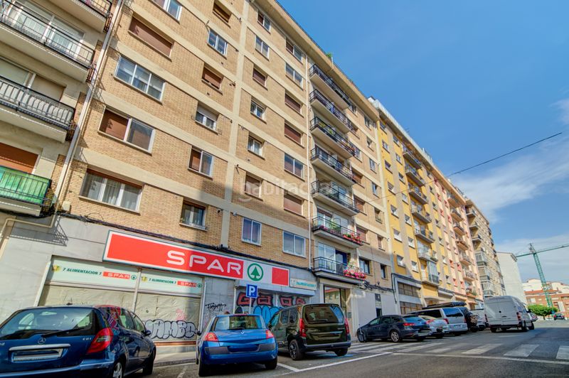 Foto 91a361e1-2455-43e8-bd63-01cc955c4388. Àtic amb calefacció aparcament a Burlada