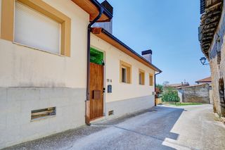 Flat  Urraul bajo - calle del olmo. Apartamento turistico en un entorno rural