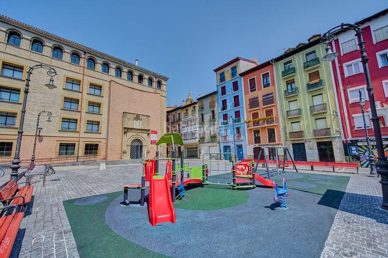 Foto b1c14b3d-81fd-421c-8f72-2297684afc4d. Ático donde la historia de pamplona se convierte en tu día a día en Pamplona / Iruña