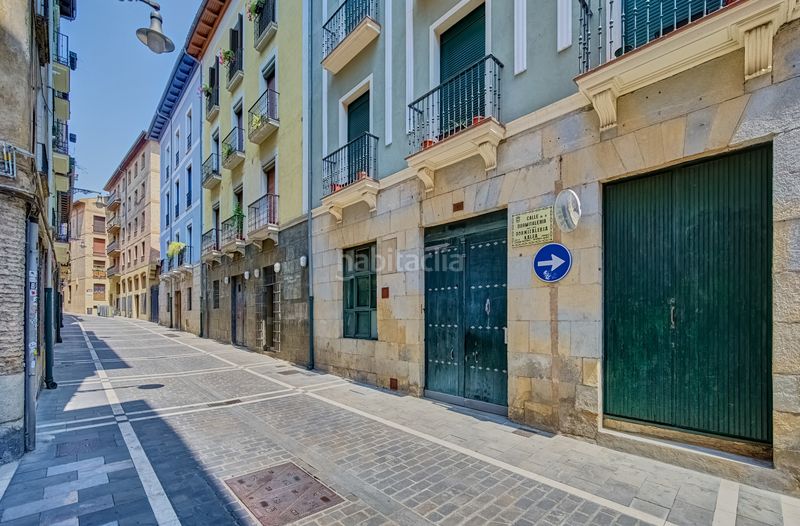 Foto e435ab7f-7e4d-47d8-904f-8708a0f02cbf. Ático donde la historia de pamplona se convierte en tu día a día en Pamplona / Iruña