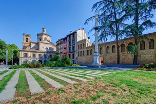 Piso  Rincón de la aduana 16. pamplona-iruña. Una joya única!