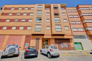 Piso en Pamplona-iruña - uztarroz 23. En pleno corazón de la rotxa, presentamos esta amplia, luminosa