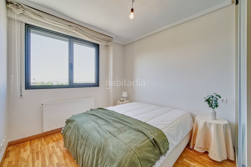 Foto 576bd6c0-8a8c-45ca-8b1c-052636c4d91e. Etagenwohnung mit heizung parking in Huarte / Uharte