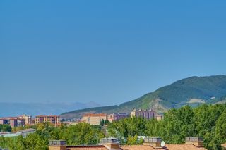 Flat  Huarte-uharte - avenida ugarrandia. Luz y vistas despejadas a estrenar en huarte