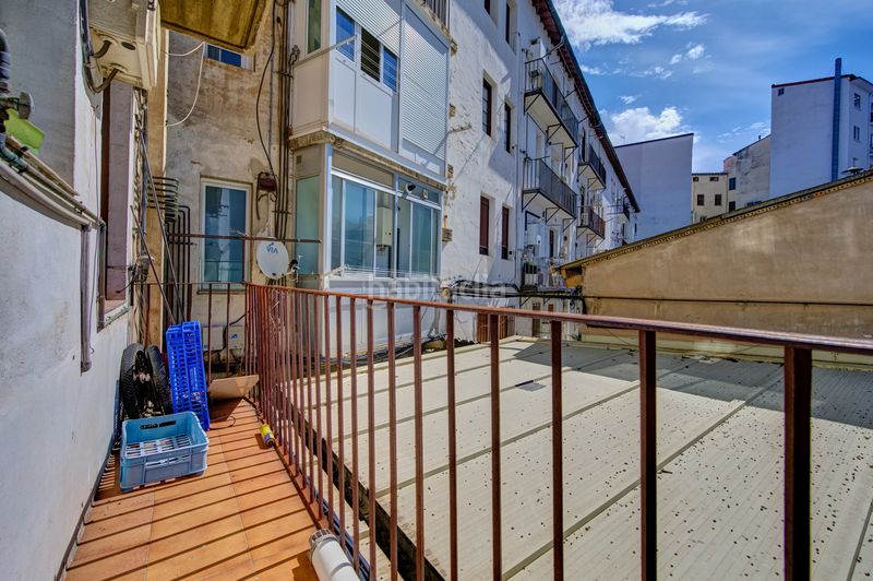 Foto eb6f5e43-c84d-4858-957e-6c9b01034103. Piso en pamplona-iruña - calle garcia ximenez 3 piso en Primer Ensanche pamplona en Pamplona / Iruña